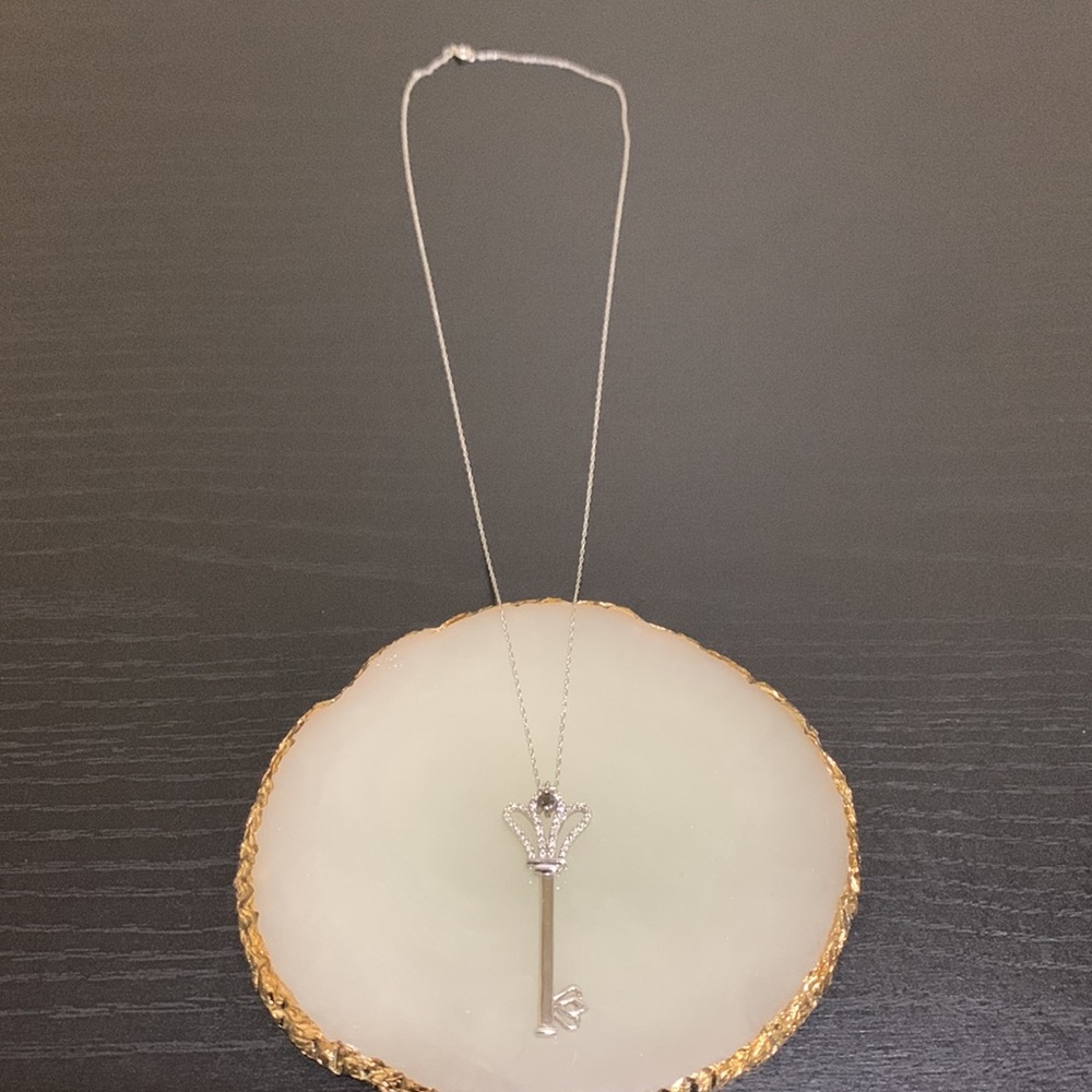 Key necklace with black gemstone - Picture 4 of 4